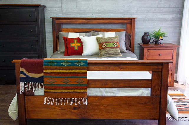 La Fuente Imports bedroom set