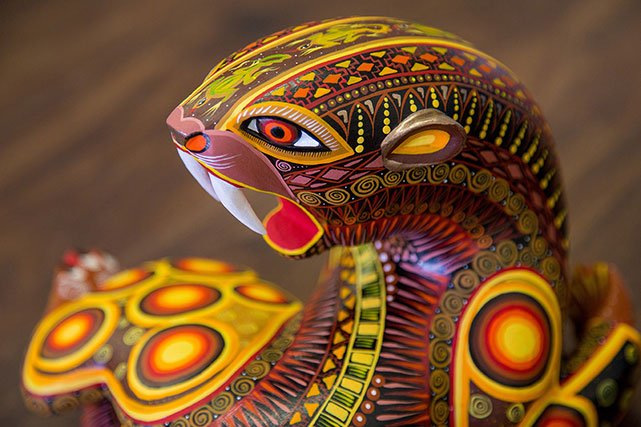 La Fuente Imports wheasel-like animal sculpture